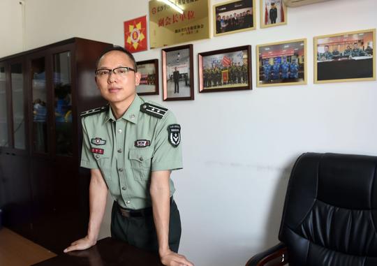 华洋老兵共创业退伍不褪色