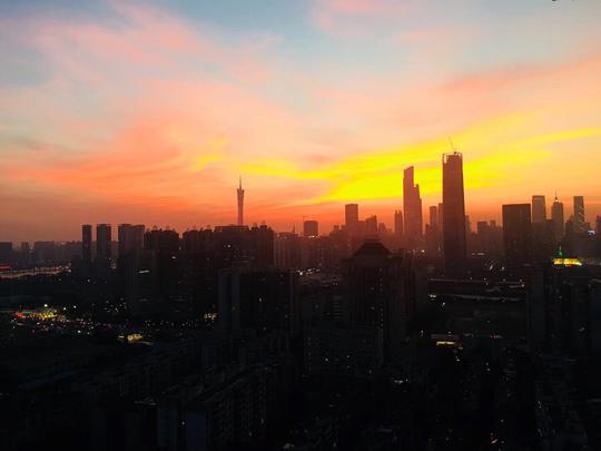游记：增城合汇中央广场的晚霞真美