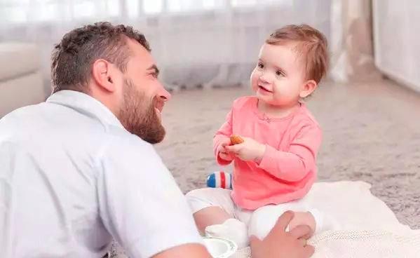 孩子多大会叫爸爸妈妈 孩子多大会叫爸爸妈妈