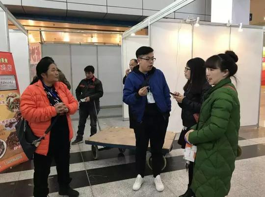「武汉食博会二期」克拉玛依代表团首次参展迎来数近万人参观