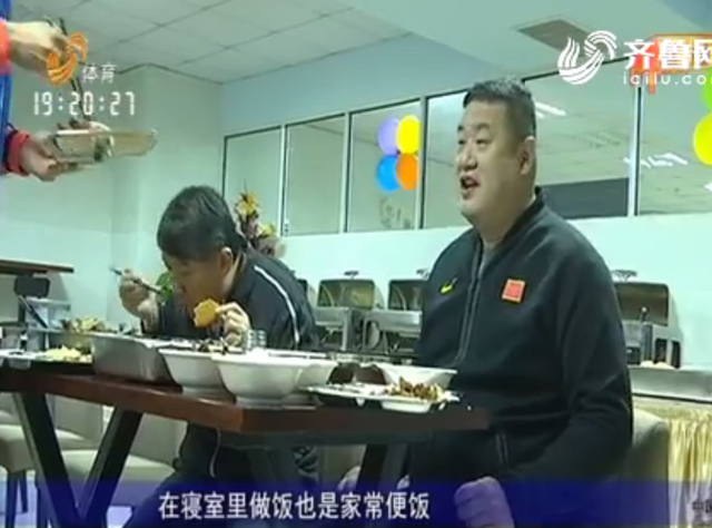 篮球鞋被油弄脏了怎么办?怎样有效清洁污渍