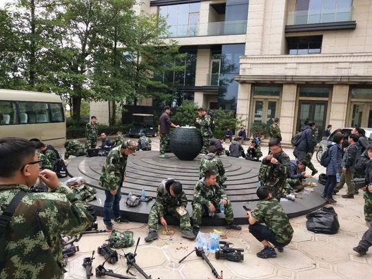 军旅+警犬、70个机位、500t素材量，《奇兵神犬》是如何攻克制作难题的？