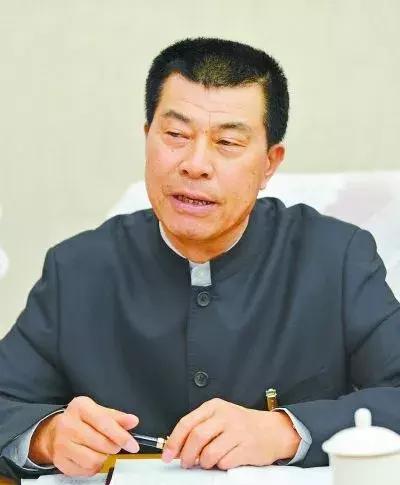 47亿身家，一个闽西人的创富神话！打造第一家境外上市的机械企业