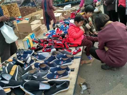 农村大集上几个不错的小生意，瞄准了市场，赚钱也很容易！