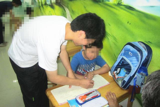 家长陪孩子写作业怎么陪好