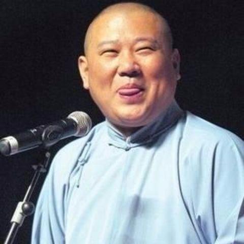 宝贝第一次上台表演的朋友圈说说