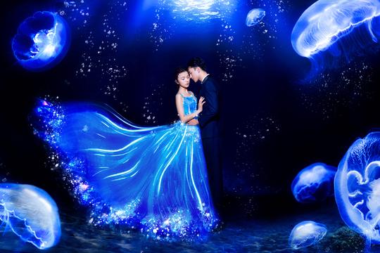 梦幻婚纱照深海夜光唯美婚纱摄影
