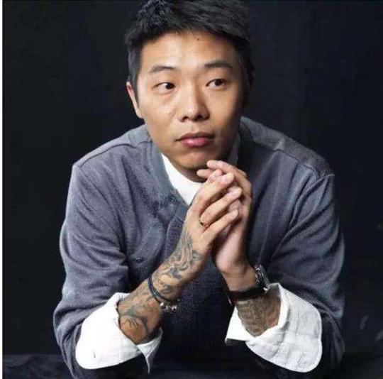曾是京城四少之一，草率选择轻生，茅侃侃是懦弱、解脱还是逃避？