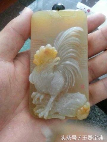 属鸡人戴白玉手链，真能旺子孙后代？