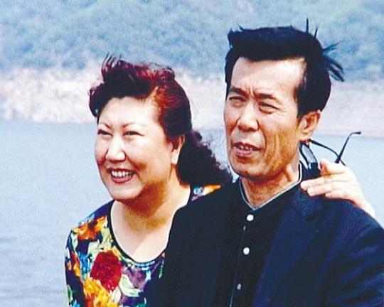 高秀敏的丈夫这样评价赵本山？听完让人不敢相信，还有这样的朋友
