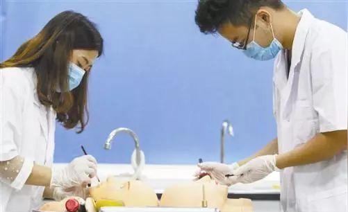 这十大冷门专业2018要开始逆袭了！读上了是一种什么样的体验？