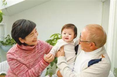 隔代教养好不好