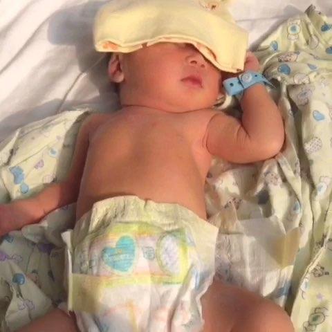 一个月宝宝母乳喂养按需还是按时