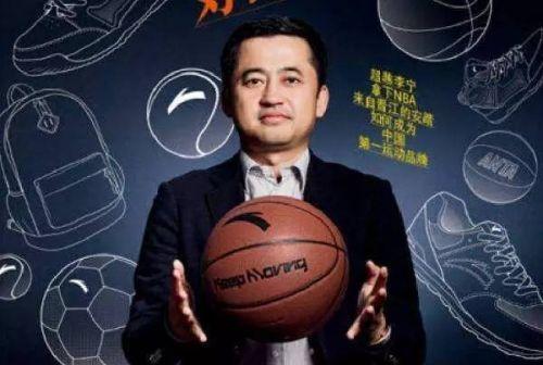 乡下穷小子17岁北漂创业，靠卖鞋拿下千亿帝国