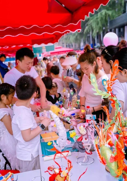 马鞍山市创客加文化创意创业园“土豆市集”开市！