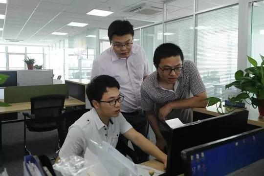 创业相城当我们还在拉着导师改论文，这个90后已经与导师成为了合伙人