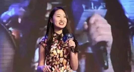 95后小姑娘365天穿旗袍，环游世界、辍学创业只为实现旗袍梦
