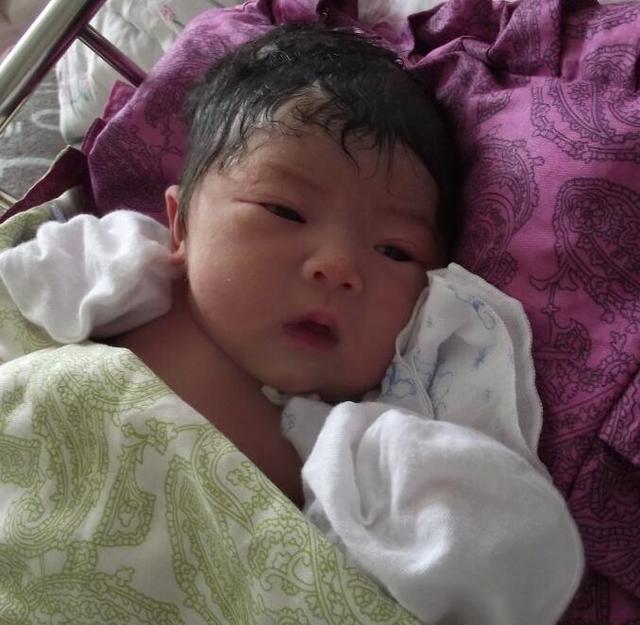 刚出生的宝宝为什么都会哭