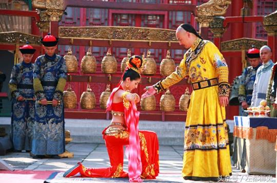 乾隆自比历代帝王，认为汉武帝、明太祖和他不在一个量级