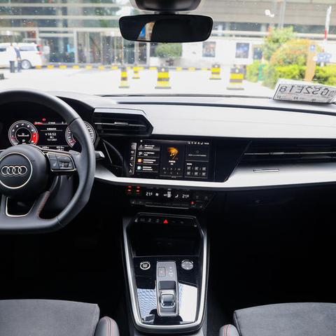 长春市奔驰a180l二手准新车的长尾关键词有什么