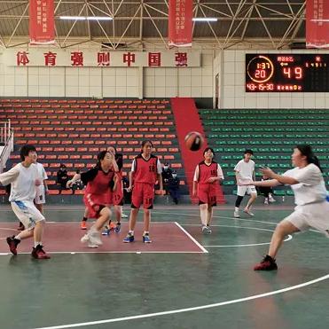 中国足球运动员经费来源的长尾关键词有什么