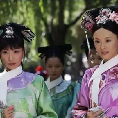 深圳的龙华区和龙岗区行政级别一样吗？