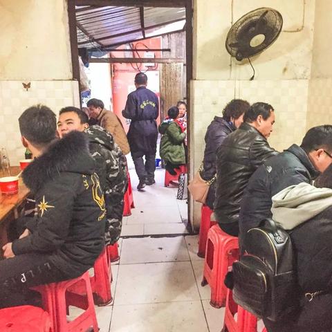 汉阳汉口武昌地理位置？