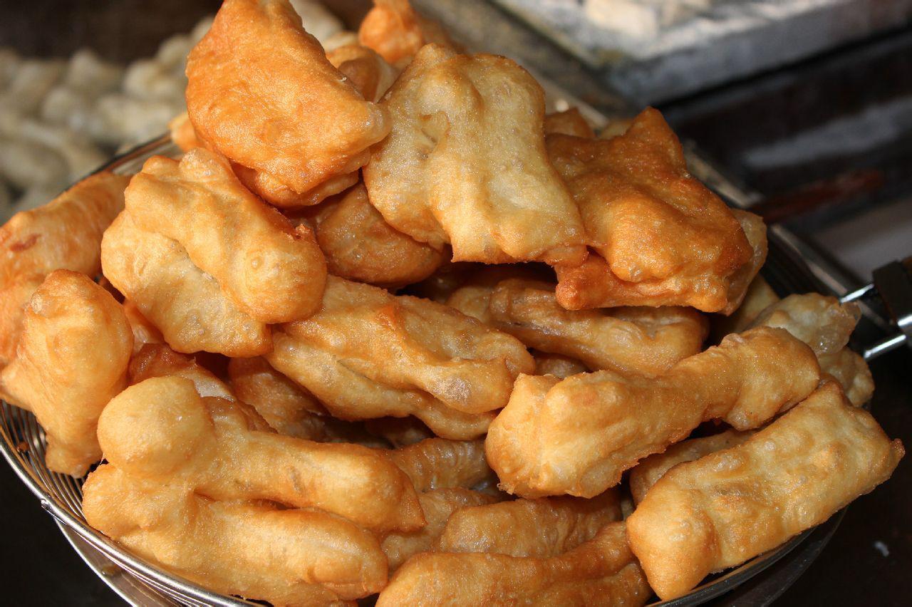 郑州有什么经典美食（河南什么比较出名）