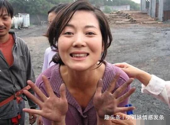曾比闫学晶还要红，被“丑夫”独宠7年，如今50岁无戏可拍成这样