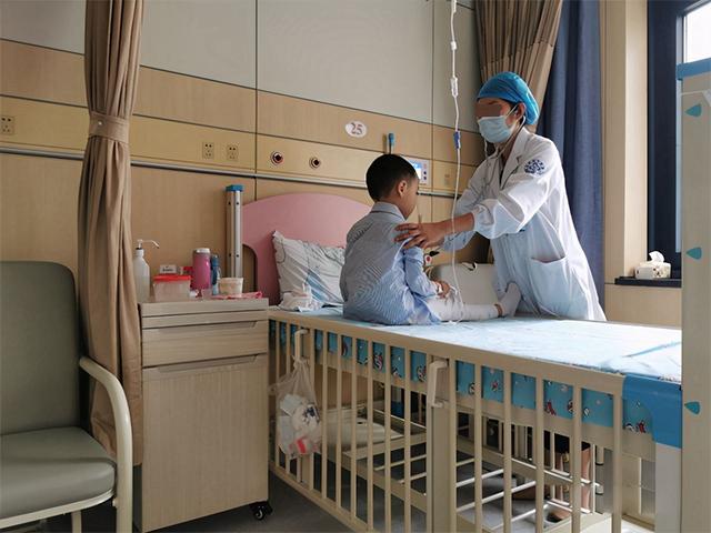 孩子受寒生病怎么办好