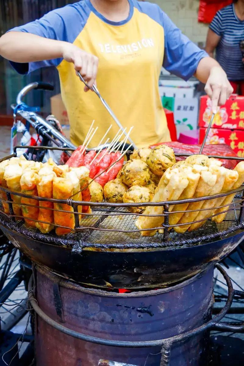 美食小镇都有什么品种（小镇适合开什么店）