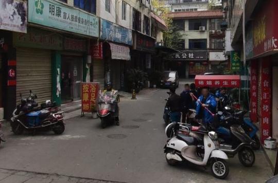 成都有一条街：曾被称为“娱乐街”，如今已仅剩回忆