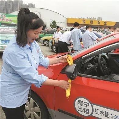 首汽约车南宁地址的相关长尾关键词有哪些