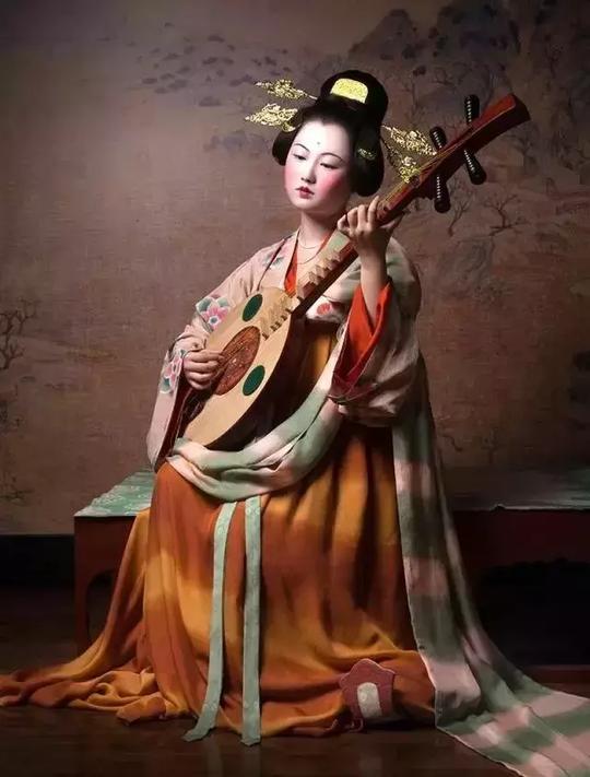 12年复原400余套汉服，《长安十二时辰》背后藏着神秘团队