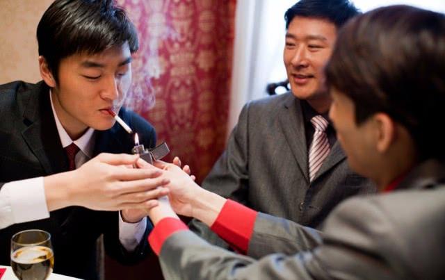 新员工应该喝领导的敬酒吗