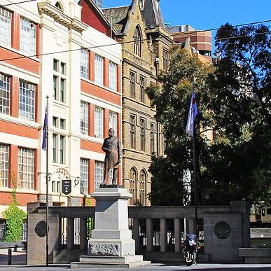 【天津理工大学传媒】相关长尾关键词有哪些