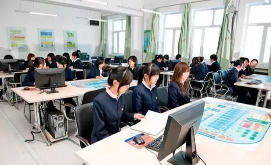 五个“烂大街”的专业&五个“最冷门”的专业，你的专业是哪个？