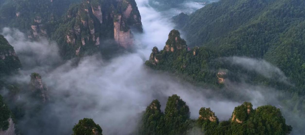 原神瀑布上的敌人怎么打（原神轻策庄北面的山洞怎么打开）