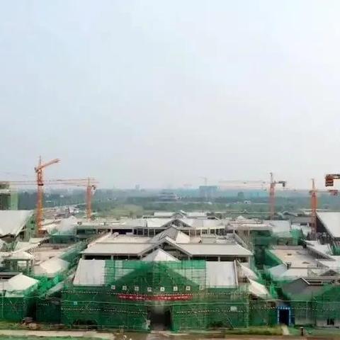 哈尔滨奥特莱斯和枫叶小镇哪个好？