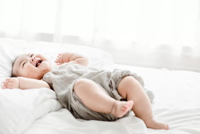 孩子睡觉喜欢趴着睡如何纠正
