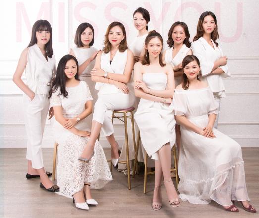 众多宝妈都会纠结的问题：身为宝妈如何边赚钱边养孩子？