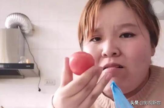 过分了！某网红现身南京，疑导致交通瘫痪