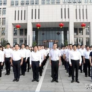 临沂市挂满红旗的村庄在哪里