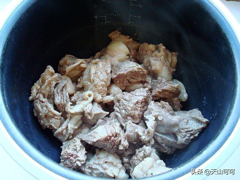 怎么炖牛肉好吃易烂熟(牛肉电饭锅煮多久能熟)