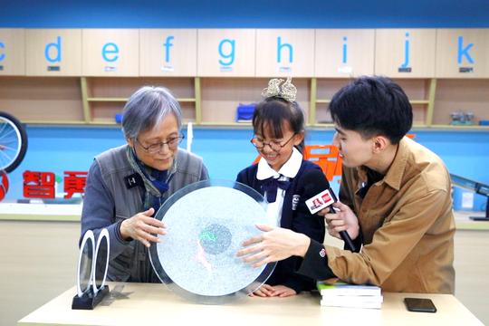 走红全网的“快手科学姥姥”直播首秀，谈谈“反内卷”