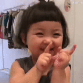 萌娃小手比心特效表情可爱