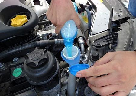 没有汽车玻璃水可以用自来水吗