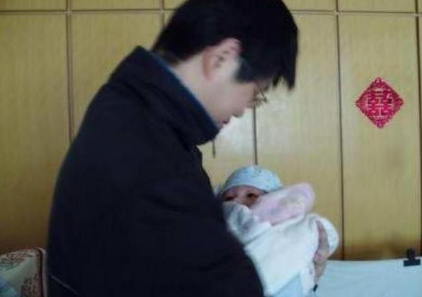 父亲姓什么宝宝起名字好听（有什么好听适合广场舞的歌曲）