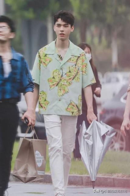 夏天给孩子选择什么衣服比较好