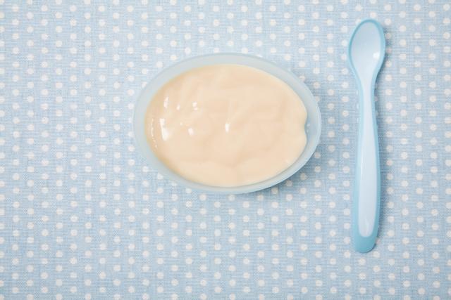 添加辅食前可以给宝宝加米粉
